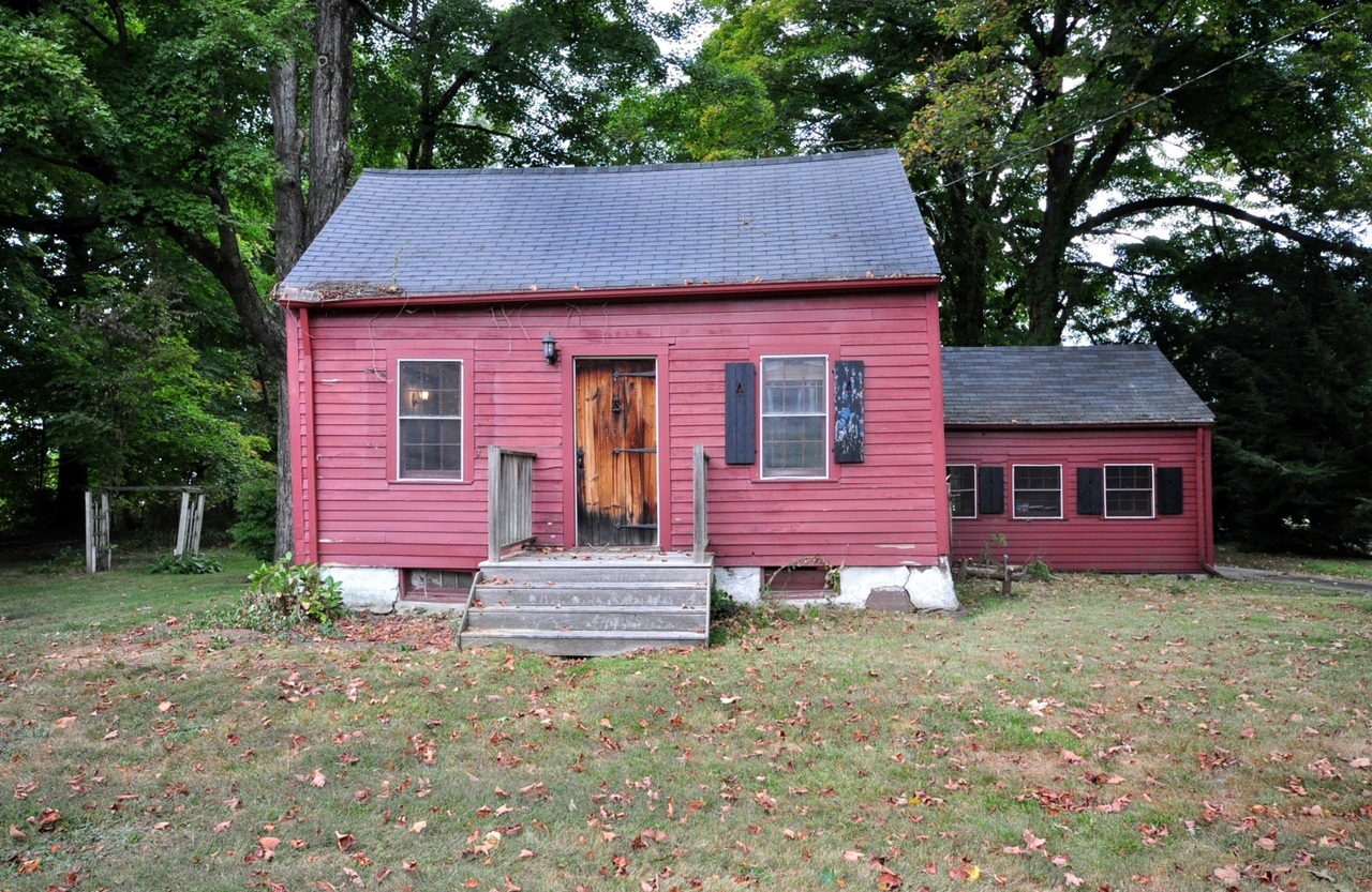 Connecticut Home Built In 1785